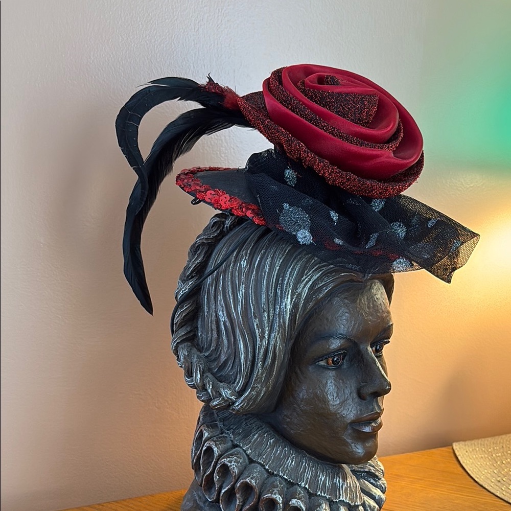 Source Unknown Red And Black Hat - image 2